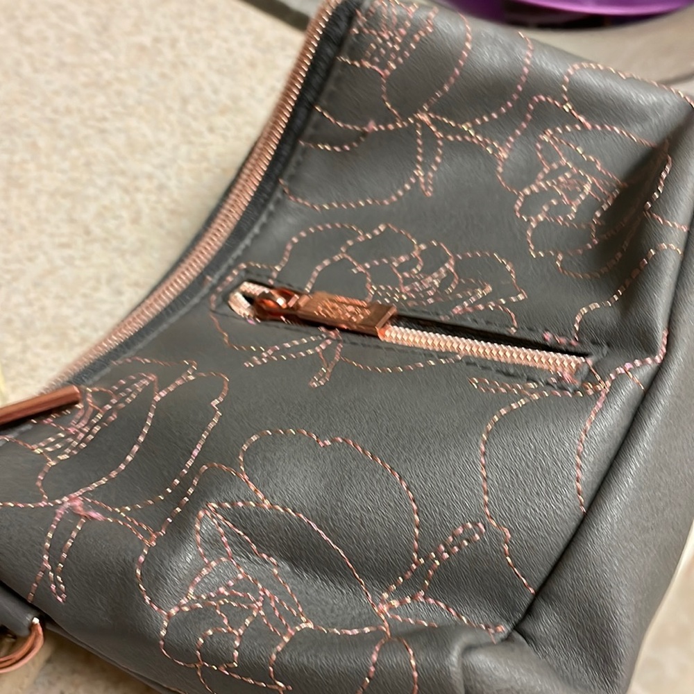 Makeup bag
